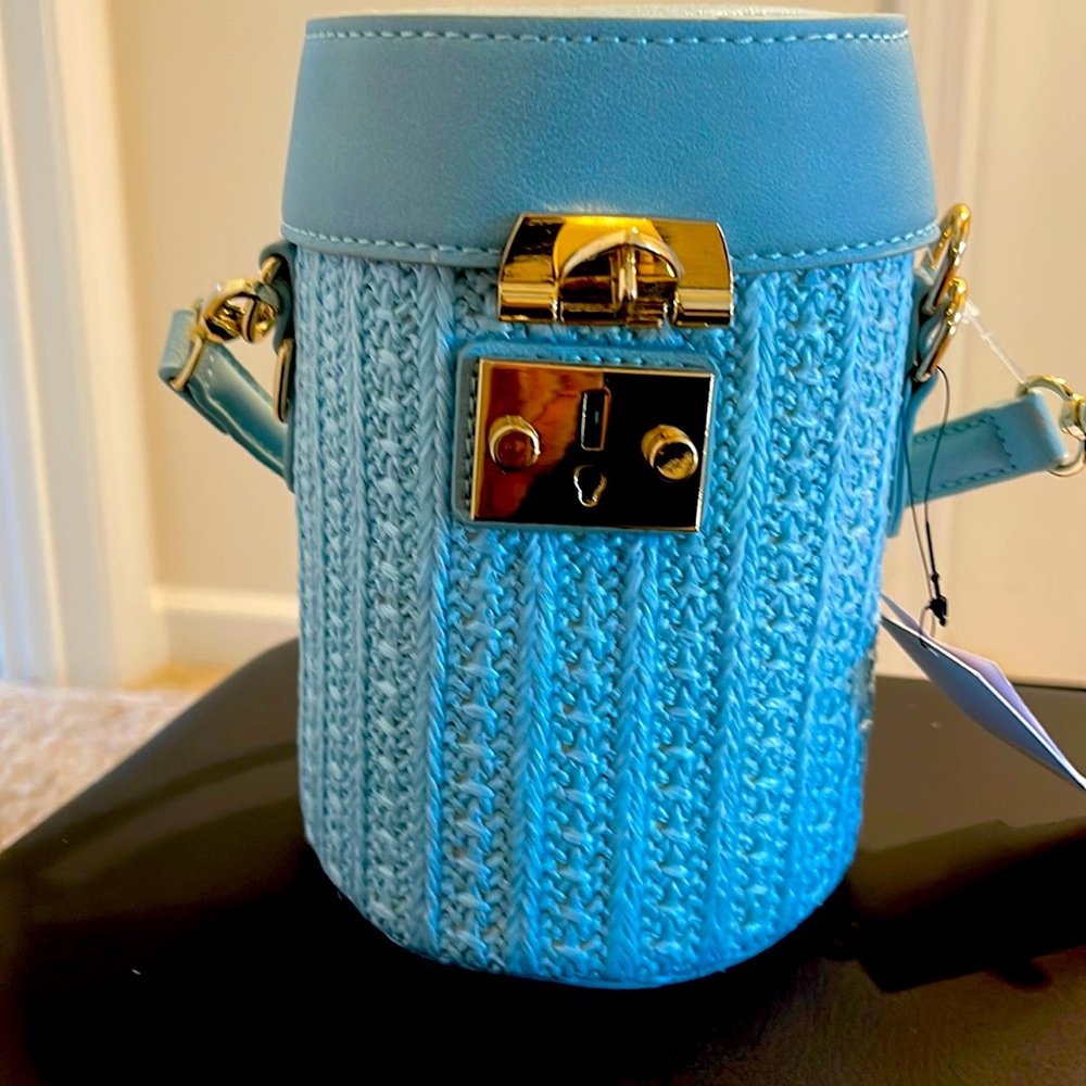 Baby blue bucket handbag